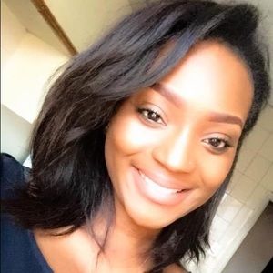 Meet your Posher, Ndeye